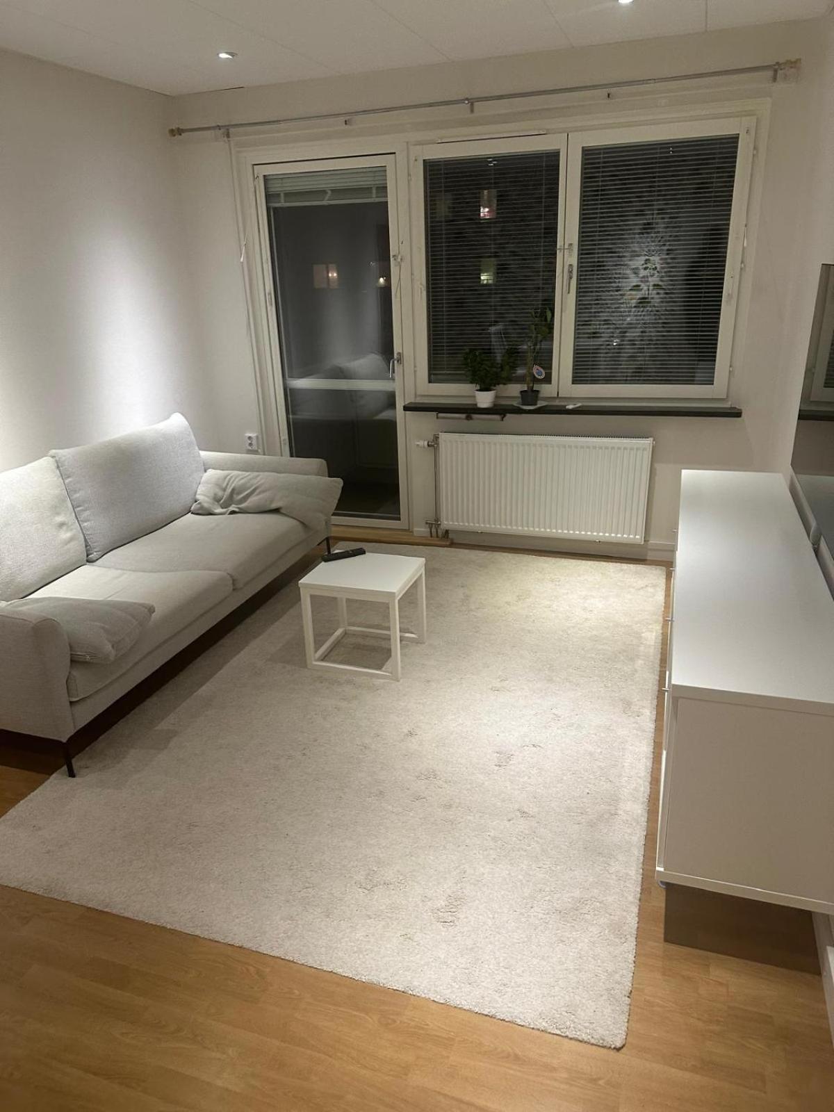 Modern Central Gothenburg Apartment With Balconies And Full Kitchen For Up To 5 Guests 외부 사진